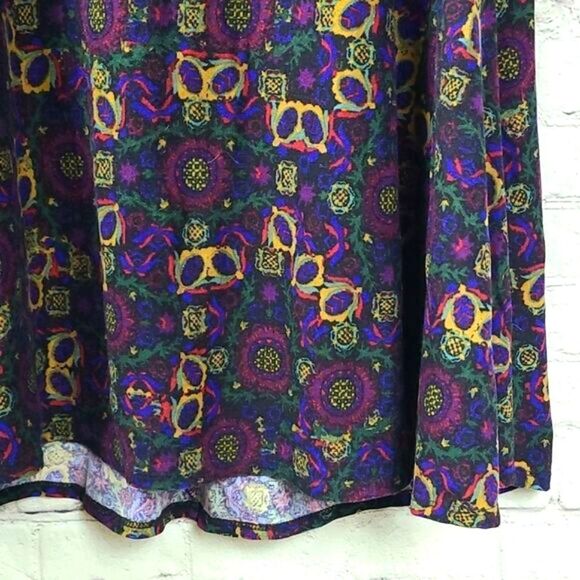 LuLaRoe Perfect Tee Small Black Printed Swing Knit Top Half-Sleeve Stretch - Picture 5 of 13